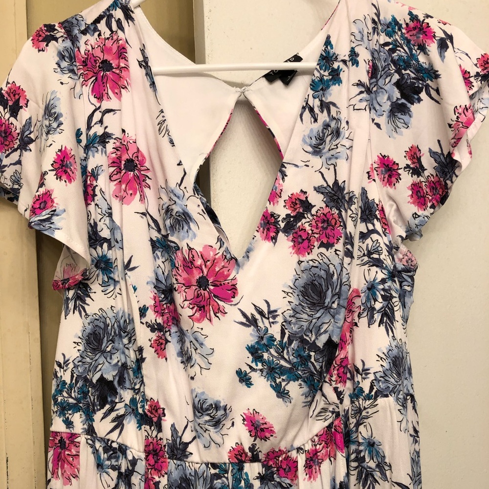 Beautiful Size 1 Torrid Floral Dress